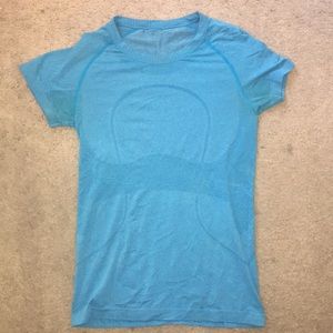 Lululemon workout top super cute!